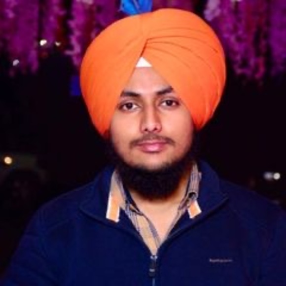 Profile Picture of Gurpreet Matharu (@matharug93) on Poshmark