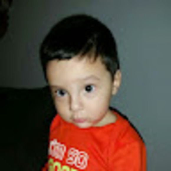 Profile Picture of Mario Luna (@marioluna365) on Poshmark