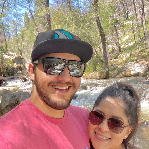 Profile Picture of Garrett Mounier (@garrettanthony6) on Poshmark