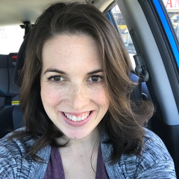 Profile Picture of Jessica Takacs (@jestak) on Poshmark