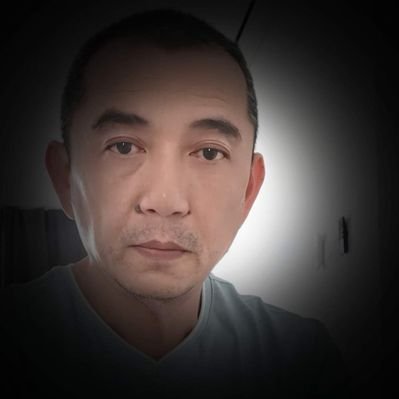 Profile Picture of Yong Yek Ming (@shiokguy) on Twitter