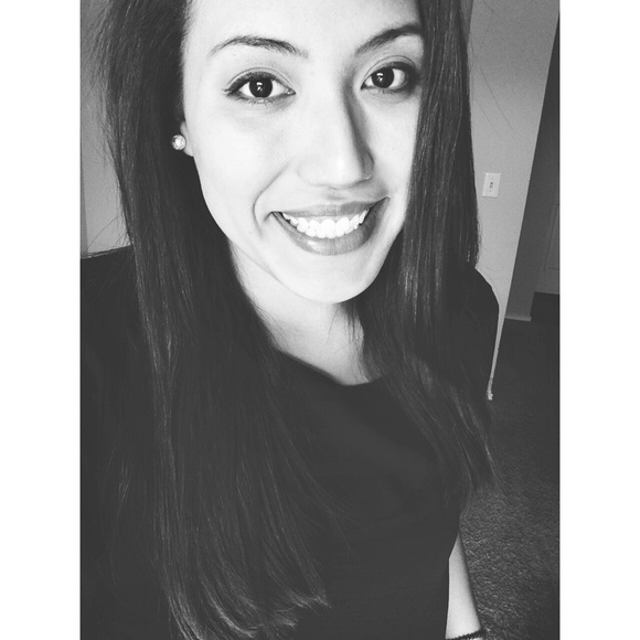 Profile Picture of Arely Lara (@laraarely) on Poshmark