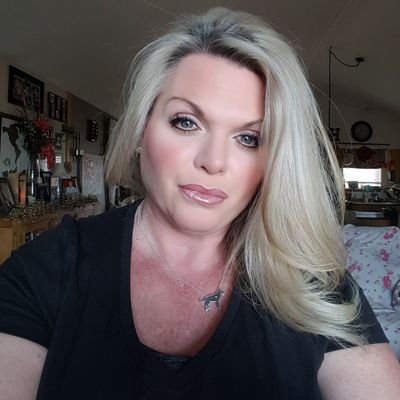 Profile Photo of Jennifer Dvorak (@Jennife38711850) on Twitter