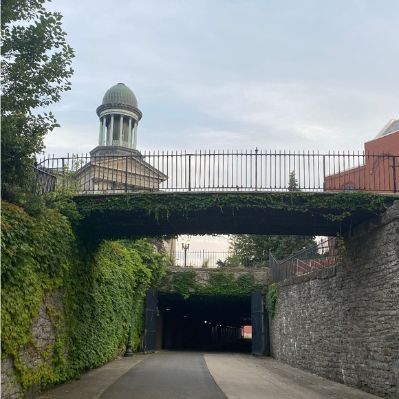 Profile Picture of Liv Catalone (@livcatalone) on Poshmark