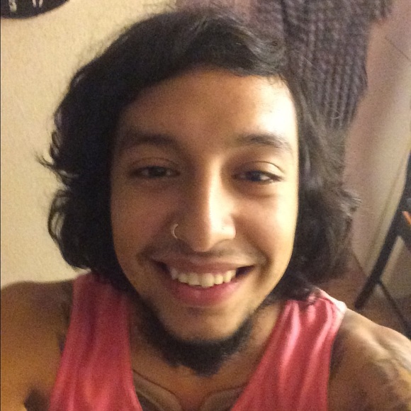 Profile Picture of Javier Soltero (@jaysingle1) on Poshmark