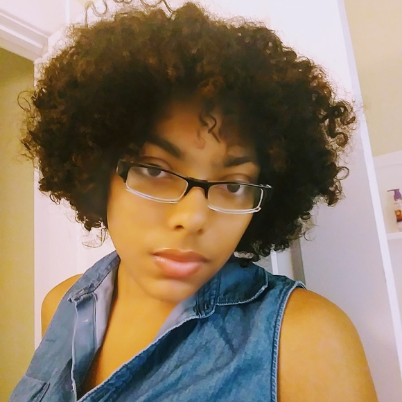 Profile Picture of Ciera Mcgrone (@cmcgrone) on Poshmark