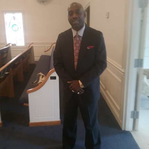 Profile Picture of Jonathan Cokley (@jonathancokley) on Poshmark