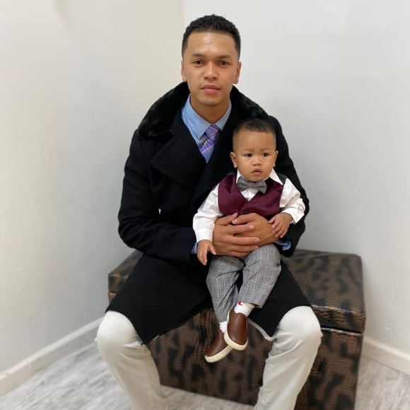 Dino Nguyen - Poshmark Profile Picture of Dino Nguyen (@dino_nguyen) on Poshmark