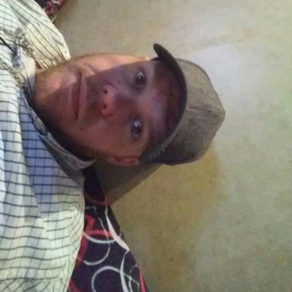 Profile Picture of Adam Newell (@bnewell7) on Poshmark