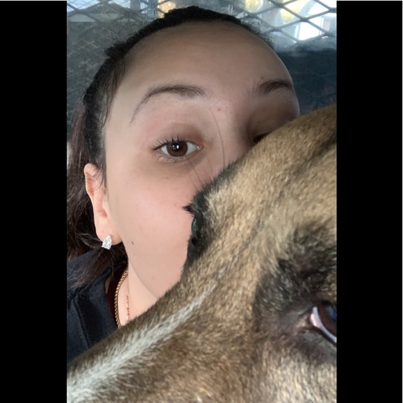 Emily Krepela - Poshmark Profile Picture of Emily Krepela (@emilykrepela911) on Poshmark