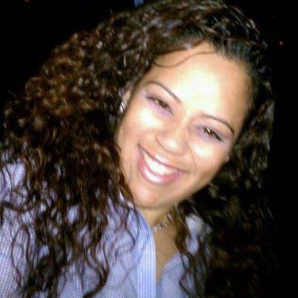 Profile Picture of Ruth Duran lloyd (@leilanijade06) on Poshmark