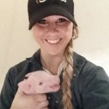 Profile Picture of Farm Girl (@Katie_Jo_Haines) on Twitter