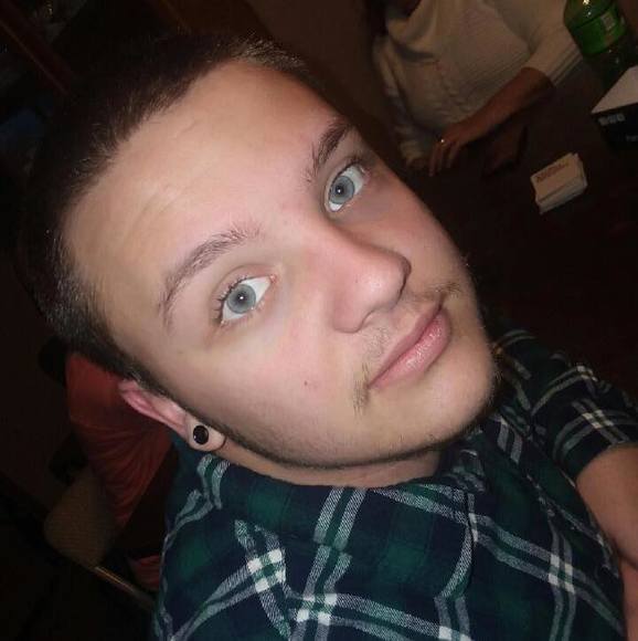 Profile Picture of Mason Natole (@masonnatole) on Poshmark