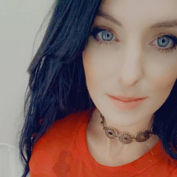 Profile Picture of Heidi Scarboro (@shylyrye) on Poshmark
