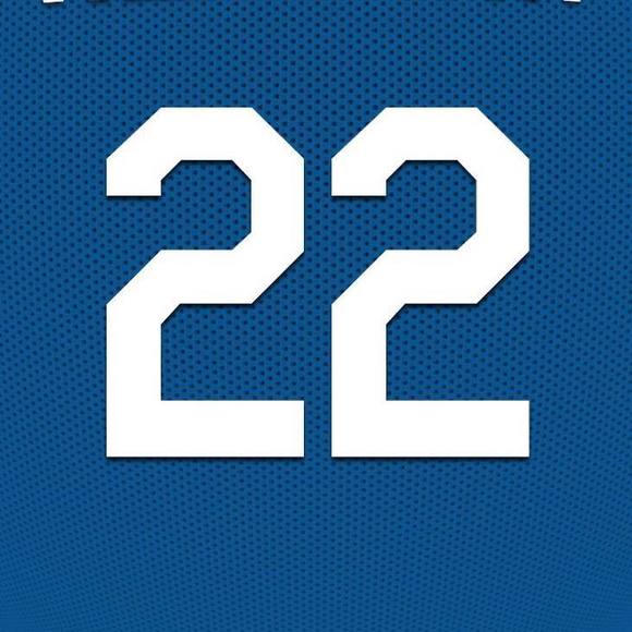 Profile Picture of Christine Calderon (@shybuttafly22) on Poshmark