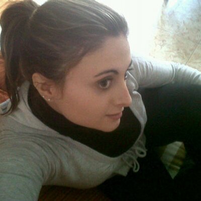 Profile Picture of Cynthia Manrique (@CynOjosBrujos) on Twitter