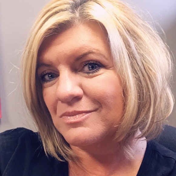 Profile Picture of Sharon Brancatella (@smb07067) on Poshmark