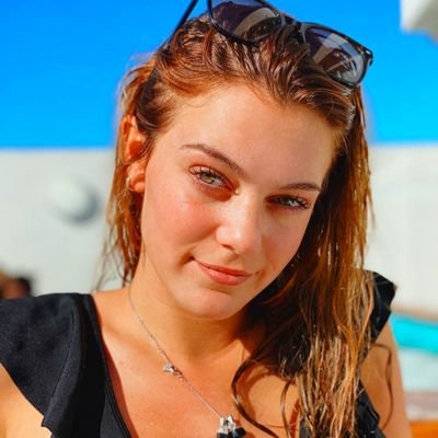 Profile Picture of Rocío 💚 (@CaroMiReina) on Twitter