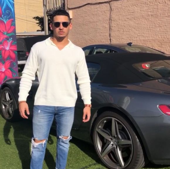 Profile Picture of Alex Rodriguez (@aroddx12320) on Poshmark