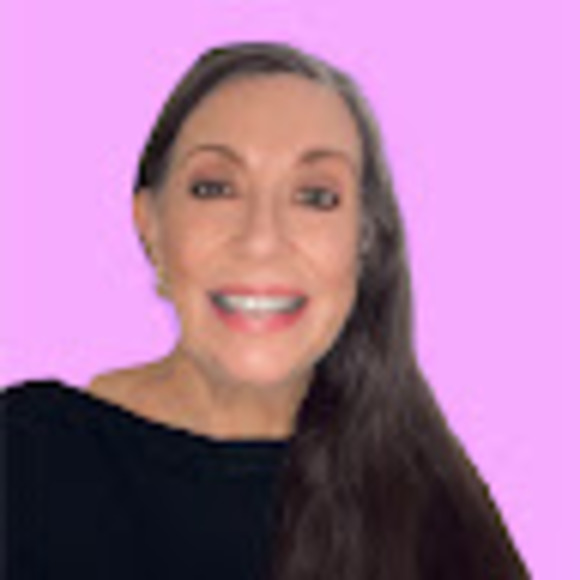 Joan Harmeyer - Poshmark Profile Picture of Joan Harmeyer (@joanharmeyer) on Poshmark