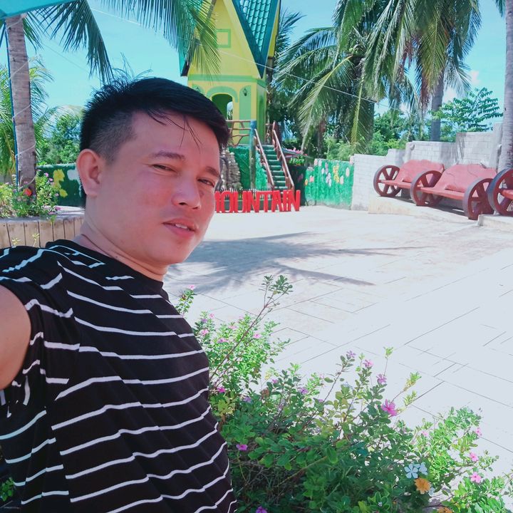 Profile Picture of glenny (@immrright0) on Tiktok