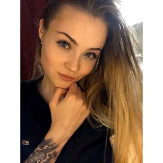 Profile Picture of Denisa Šťastná (@1Denisa) on Facebook