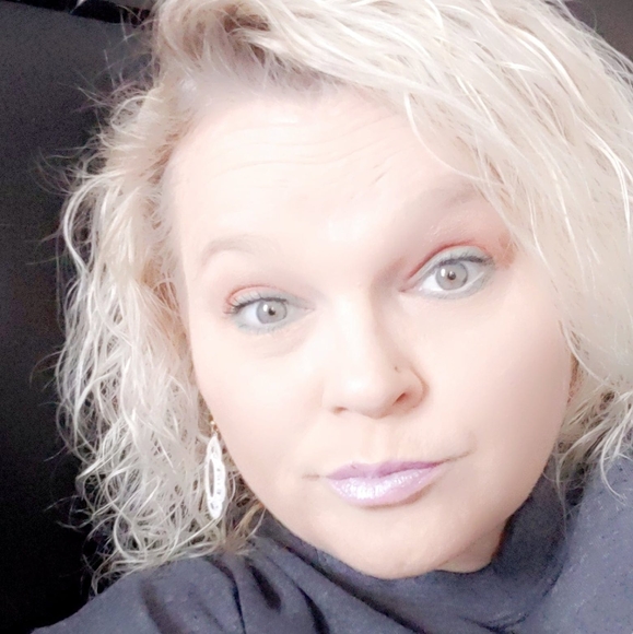 Profile Picture of Jeanie Kirby appelt (@onfire2day4god) on Poshmark