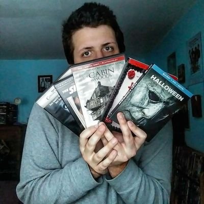 Profile Picture of Tyler Aucoin (@MusicNmovieman) on Twitter