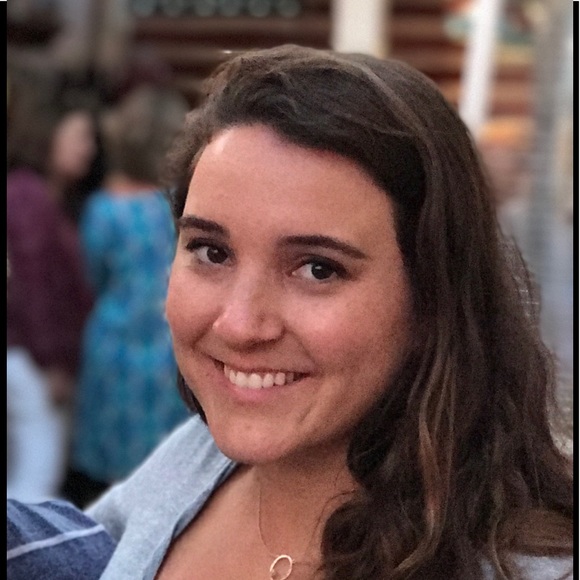 Profile Picture of Charlotte Dunn (@cdunn841) on Poshmark