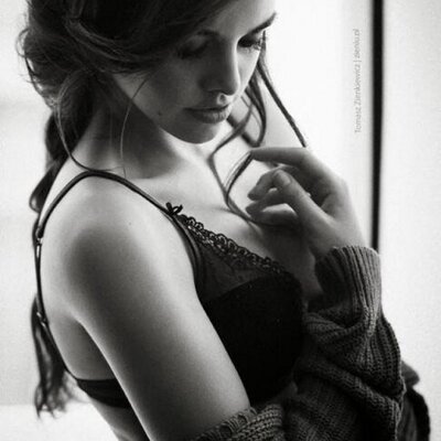 Profile Picture of Isabelle (@Lisa_HoneyLove) on Twitter