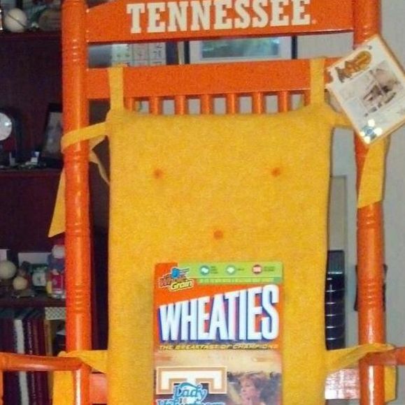 Danny Feeback - Poshmark Profile Picture of Danny Feeback (@dfeebee) on Poshmark