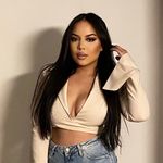 Profile Picture of Lisa Laurence (@lisalaurence) on Instagram