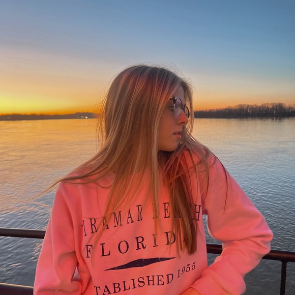 Kennedy Reynolds - Poshmark Profile Picture of Kennedy Reynolds (@kennedyshea1) on Poshmark