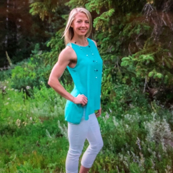 Amy Wilkinson - Poshmark Profile Picture of Amy Wilkinson (@amythehun) on Poshmark