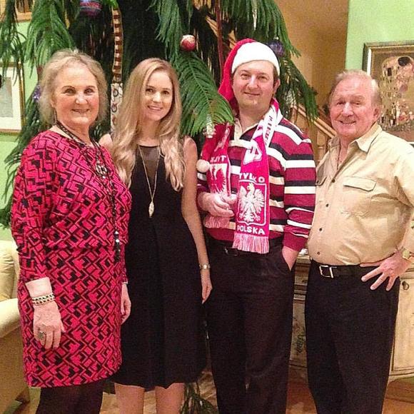 Profile Picture of Lora Kovacevic (@loralynn88) on Poshmark