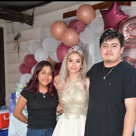 Profile Picture of Nely Ramirez (@ramireznelly) on Poshmark