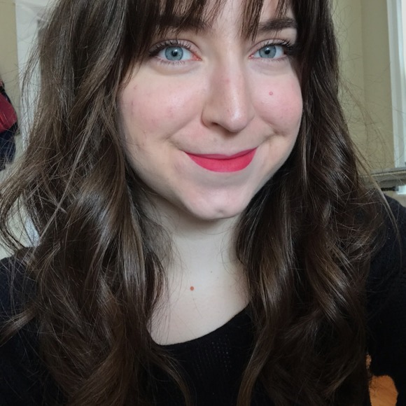 Profile Picture of Mary Praught (@mamam96) on Poshmark