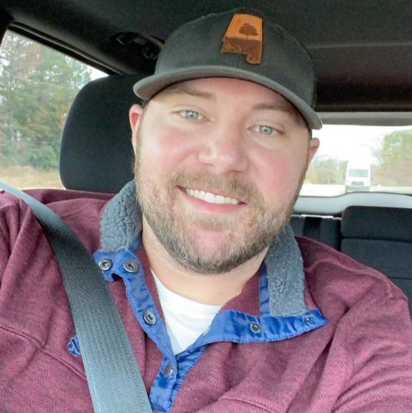 Profile Picture of Sean Oglesby (@oglesby39) on Poshmark