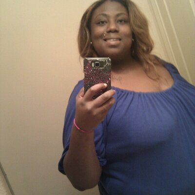 Profile Picture of Maxine  Howell (@maxybadazz) on Twitter