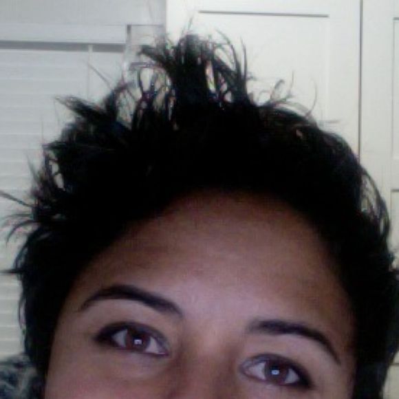 Profile Picture of Angie Yoder (@anyo) on Poshmark
