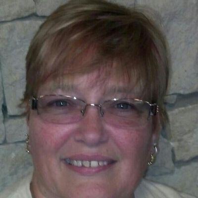 Profile Picture of Karen Cooley (@CallieroseK) on Twitter