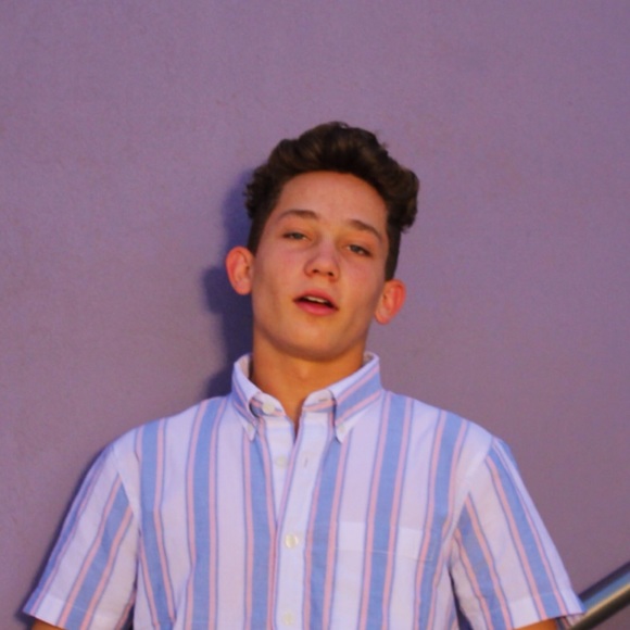 Profile Picture of Caleb Wasinger (@calebwasinger) on Poshmark