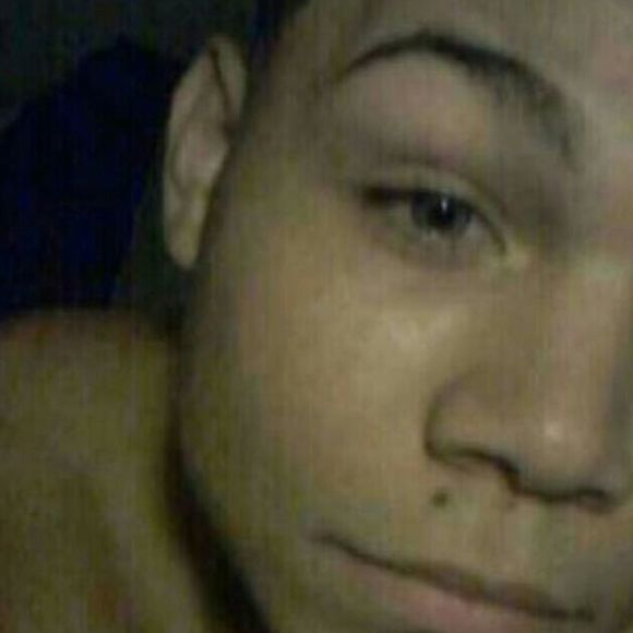 Profile Picture of Alex Miguel (@00alex10) on Poshmark