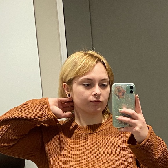 Profile Picture of Dana Sego (@danasego) on Poshmark