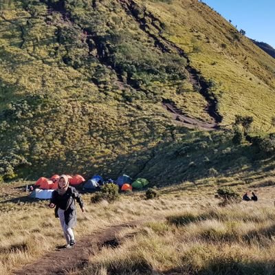 Profile Picture of Devi Yuniati (@devy_yun) on Twitter