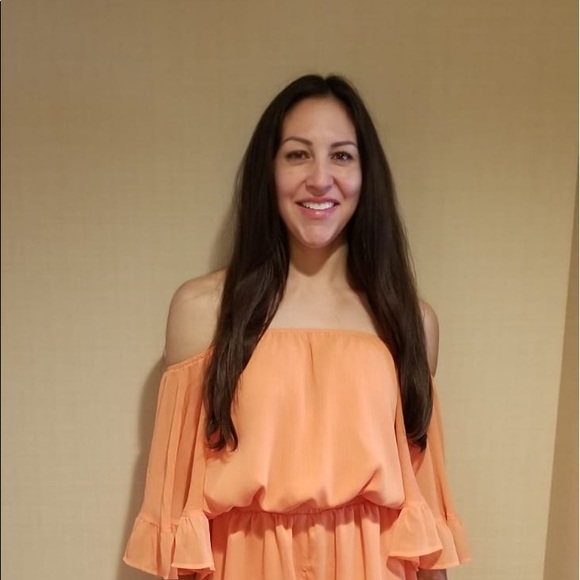 Profile Picture of Jennifer Pezic (@mamalady80) on Poshmark