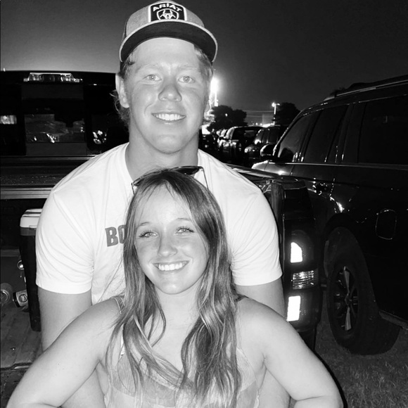 Profile Picture of Mckinley Hottovy (@kinley2020) on Poshmark