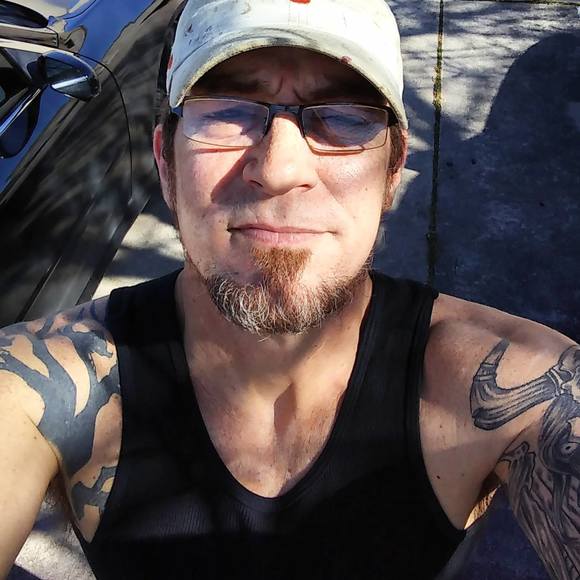 Profile Picture of Robert Huffman (@deserted_soul) on Poshmark