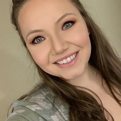 Profile Picture of Katie Starks (@KatieStarks16) on Twitter