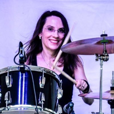 Profile Picture of Amy Hall (@Amy_Drums) on Twitter